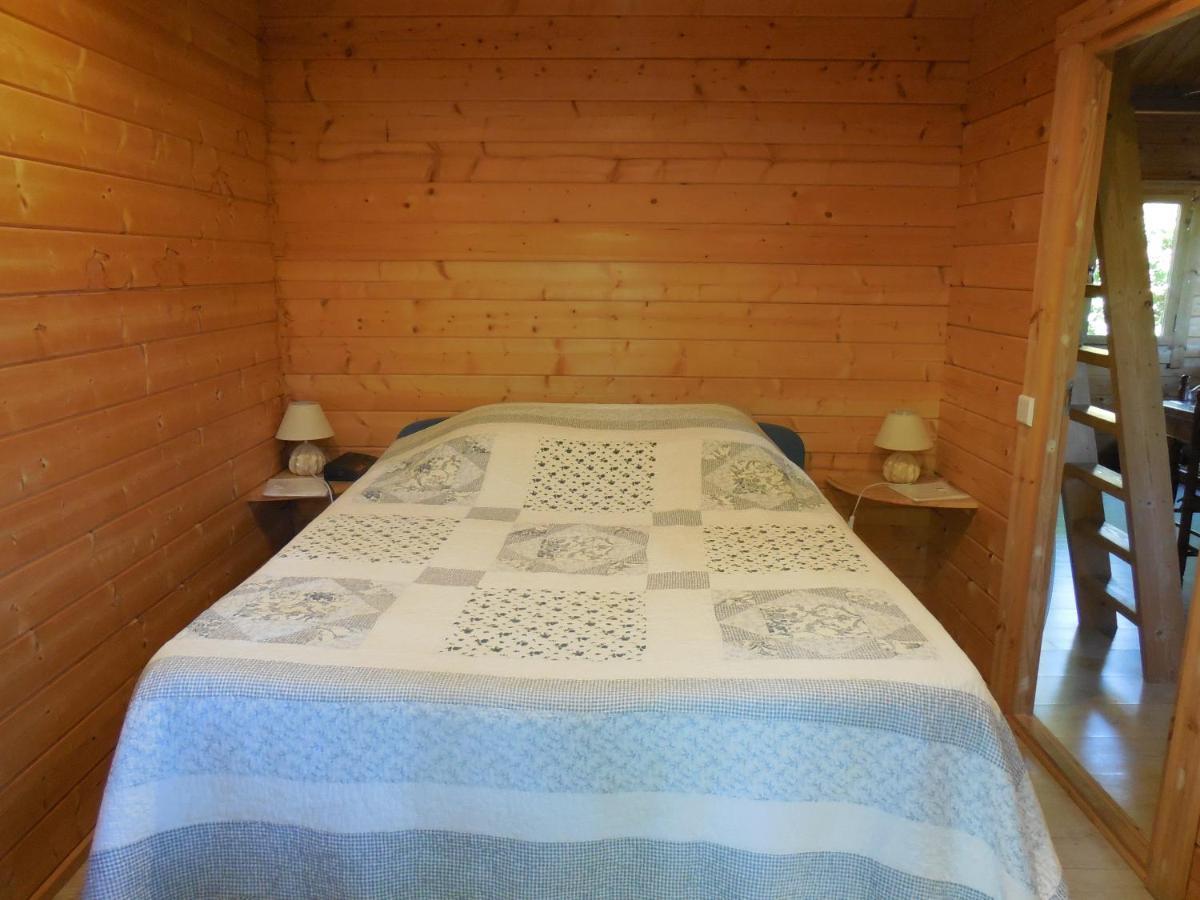 Le chalet bois de Célio Coux Esterno foto